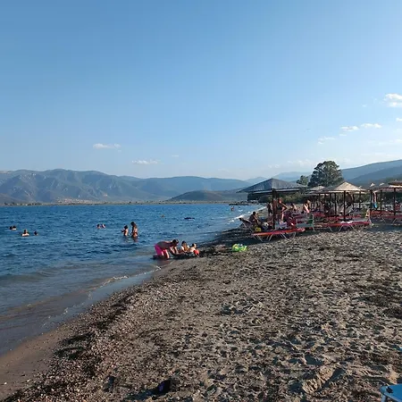 Nyaraló πλατανα αστρους αρκαδίας χωριατικο σπίτι για φυση και ηρεμία *